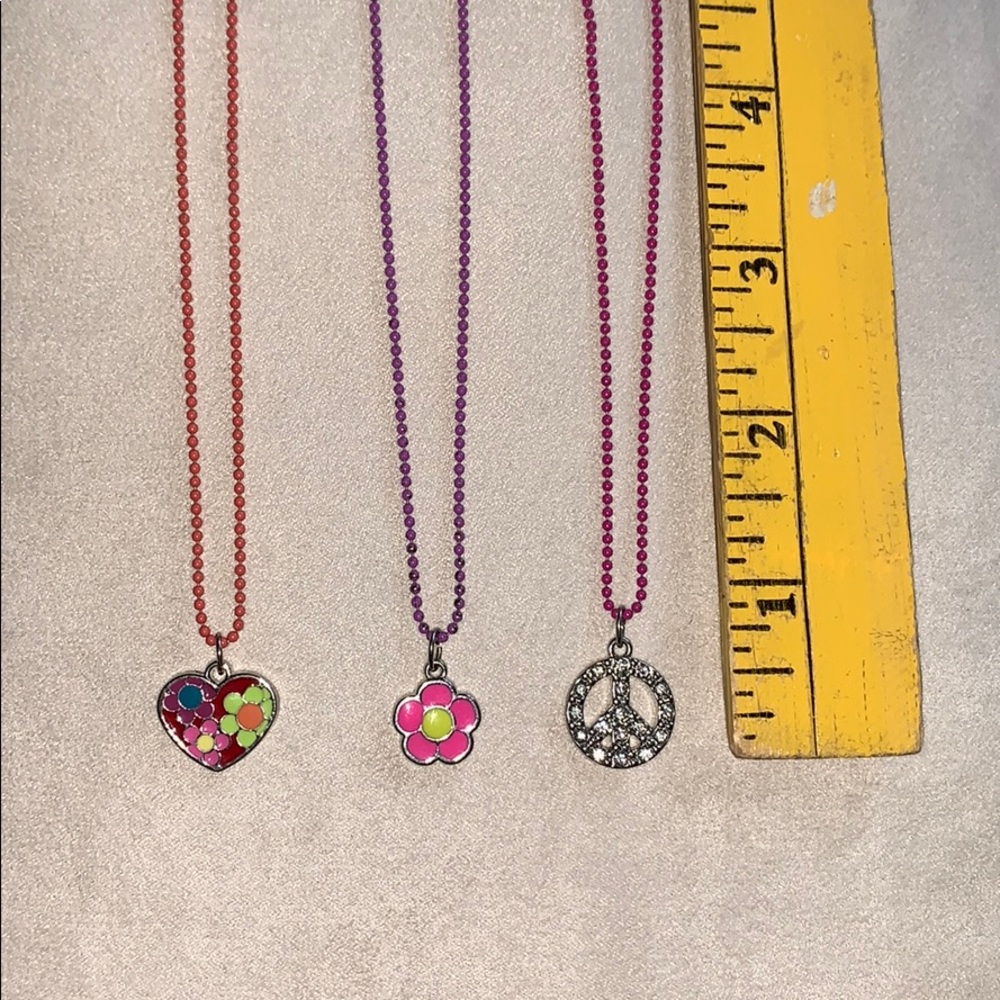 5/$25❗️Aero 3 necklace set - Picture 4 of 5